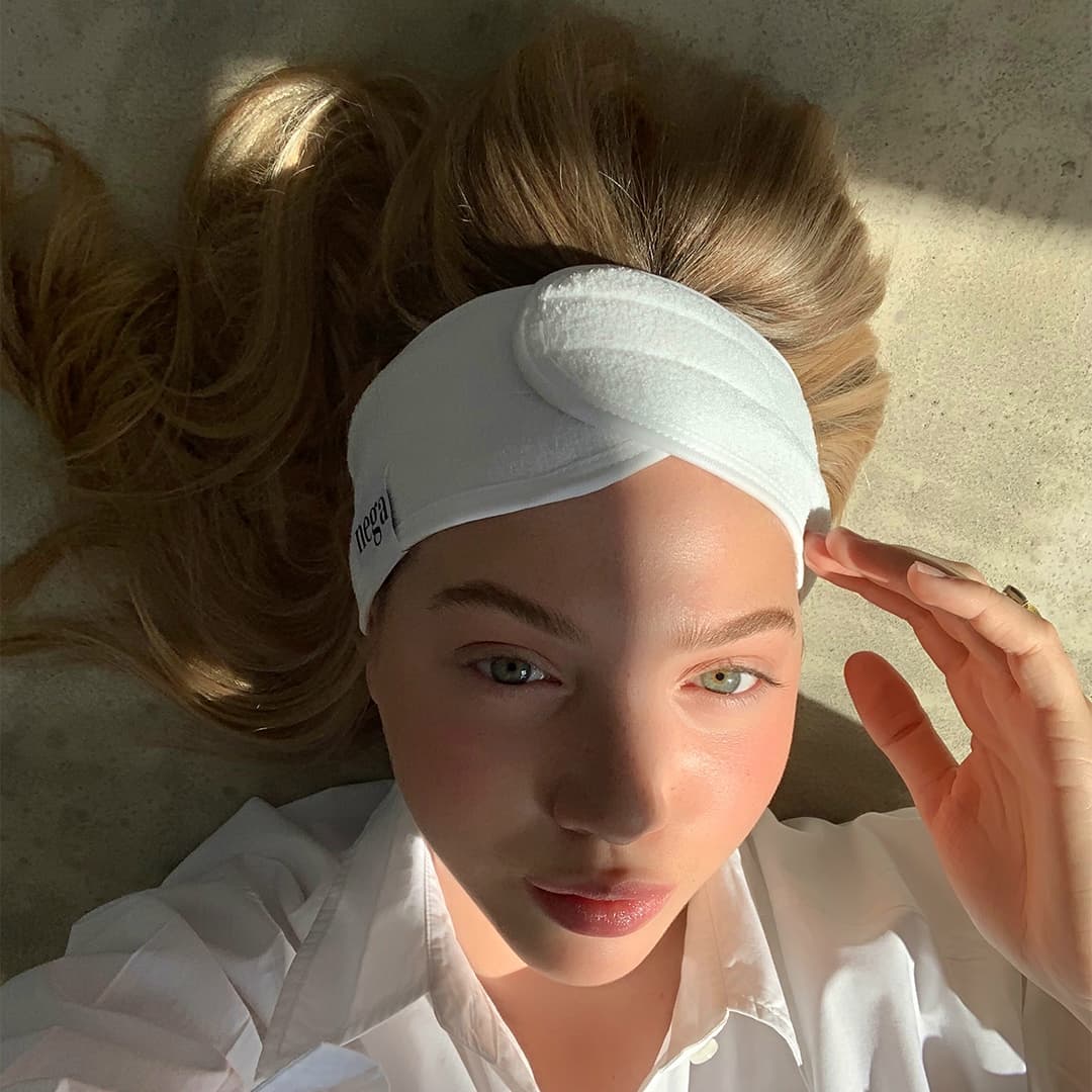 Ochranná gumička na vlasy Nega (biela) - 2